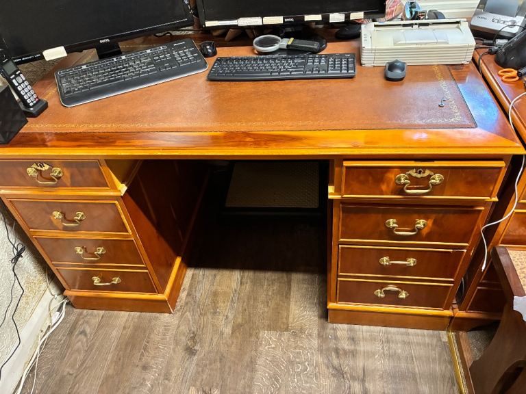 Large Mahogany-Effect Executive Pedestal Desk – Leather Writing Top