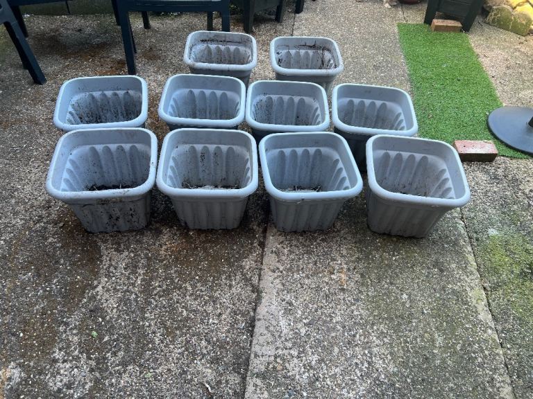  Grey Planters 