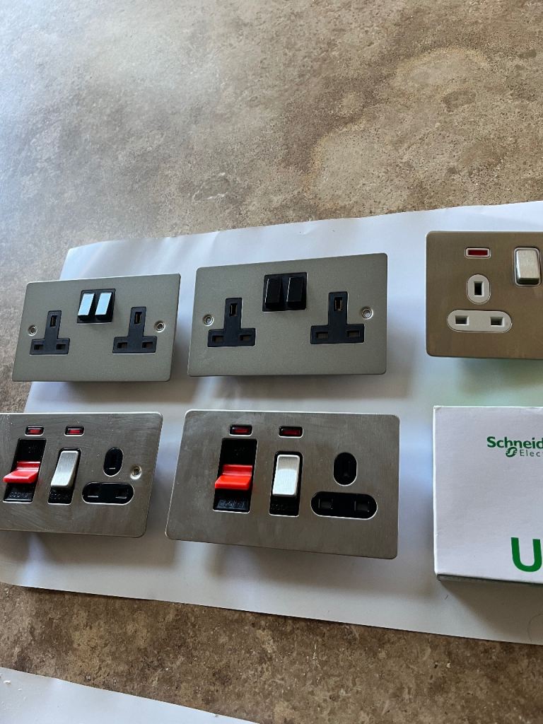 Electric sockets