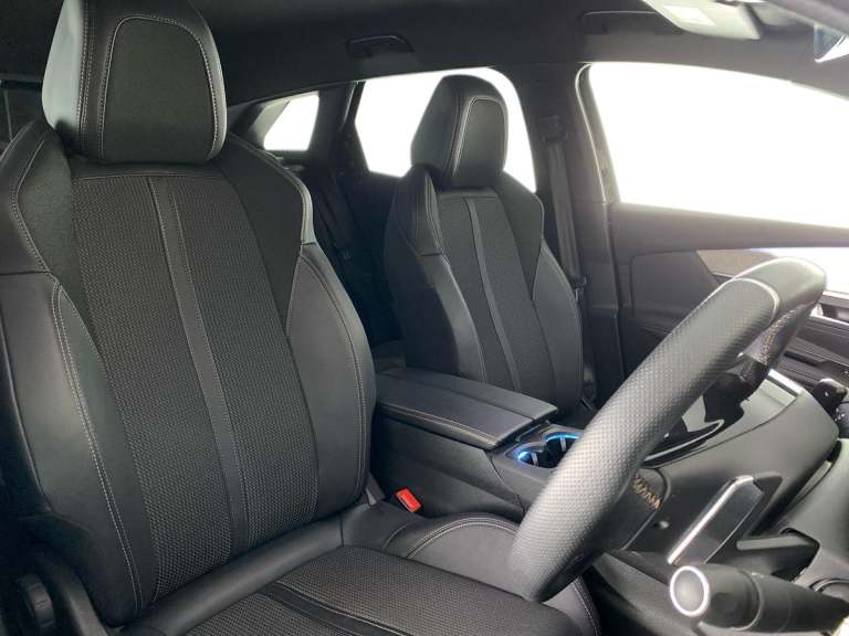 2024 Peugeot 3008 1.6 Hybrid 225 GT 5dr e-EAT8 Crossover/SUV PETROL/ELECTRIC Automatic