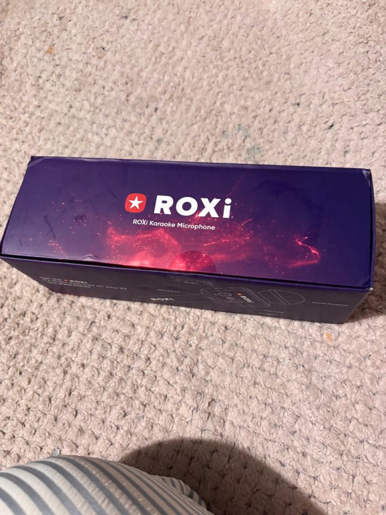 Roxi karaoke microphone 