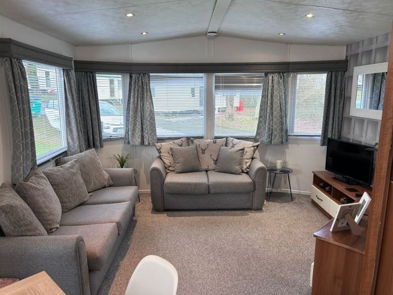 Own this static caravan, North Devon, sited on a stunning park open 11.5 months