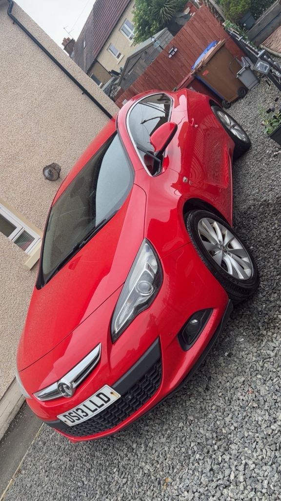 Vauxhall, ASTRA GTC, Hatchback, 2013, Manual, 1956 (cc), 3 doors