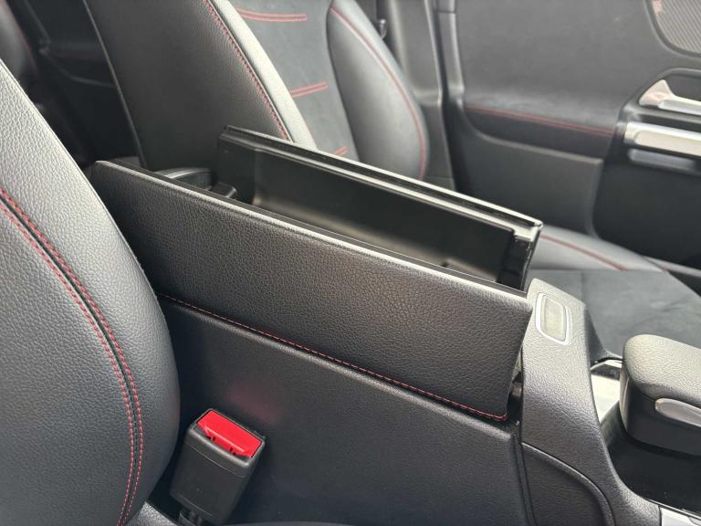 2023 Mercedes-Benz GLB 220d 4Matic AMG Line Premium 5dr 8G-Tronic Estate Diesel Automatic