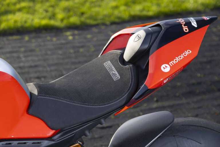  Ducati PANIGALE V4 BAUTISTA WORLD CHAMPIONSHIP REPLICA 11 Manual