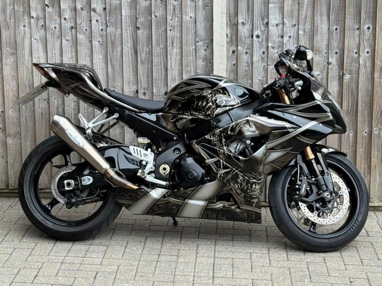 SUZUKI GSXR 1000 K5 2005 (05) SUPER SPORT + CUSTOM PAINT JOB THROUGHOUT