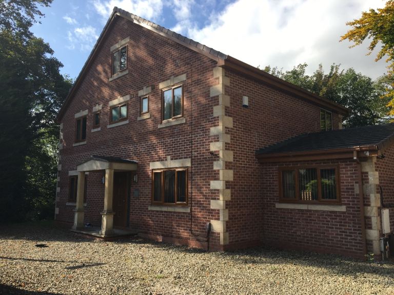 Double en-suite room to let 