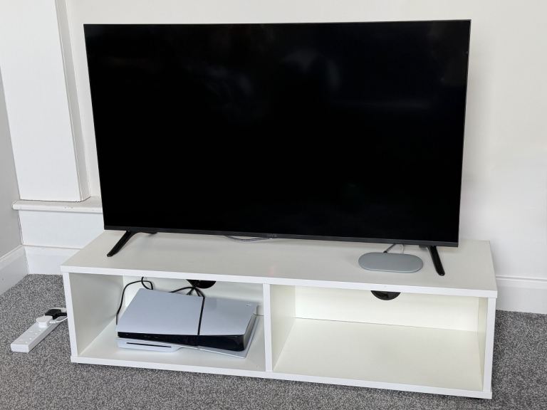 HYE 43 inch TV