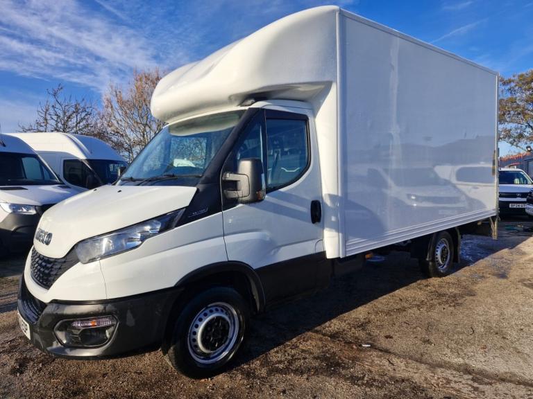 IVECO DAILY LUTON BUSINESS 2.3 D HPI 14V 35S 3000 2021