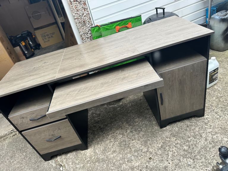 Computer Desk with Drawers, Executive Desk with Storage Cabinet, Keyboard Tray for Home Office, Gray