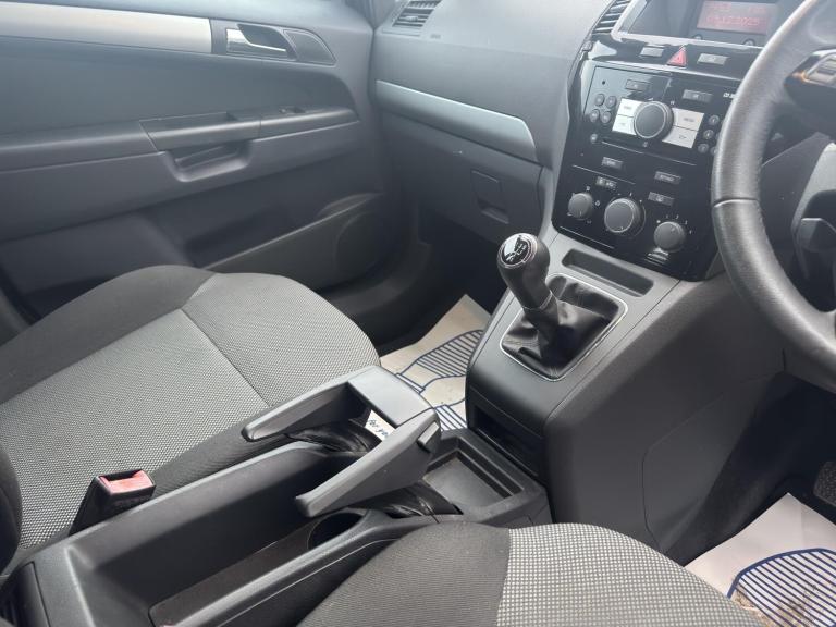 2013 Vauxhall Zafira 1.6 16V Exclusiv MPV 5dr Petrol Manual Euro 5 (115 ps) MPV Petrol Manual