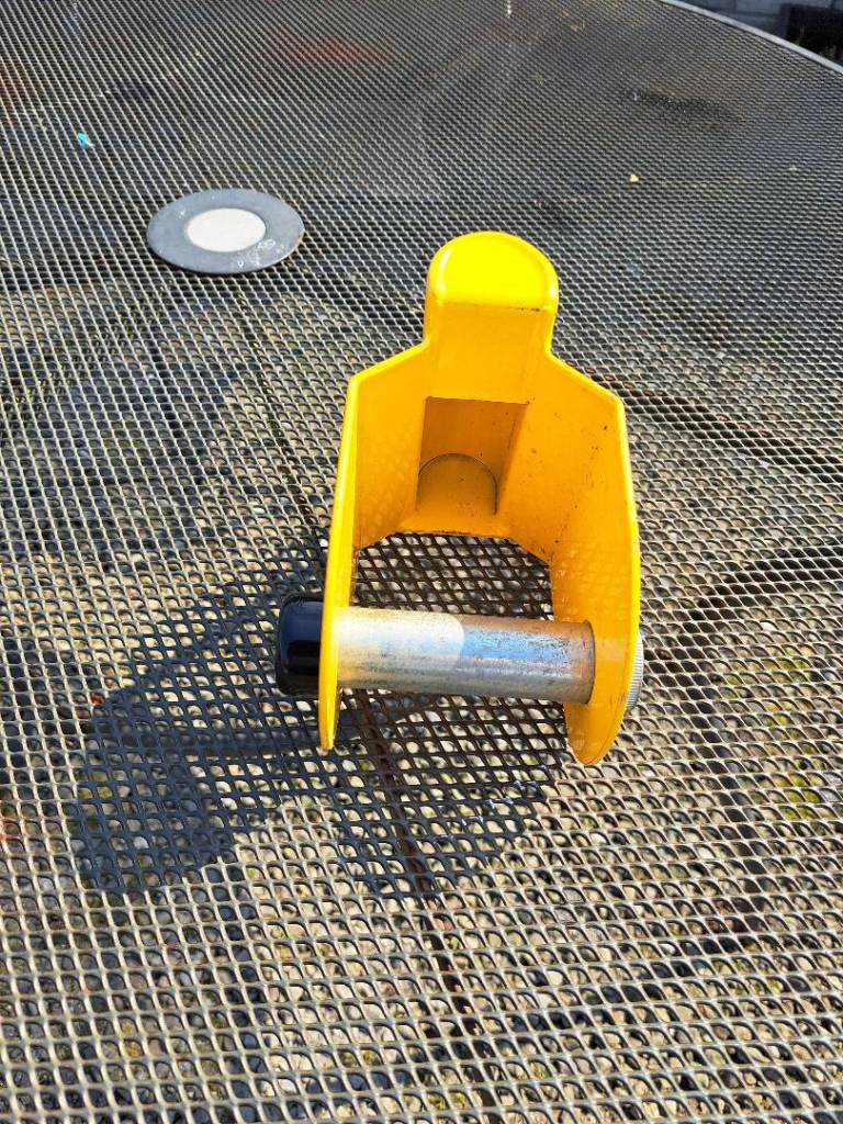 Carvan hitch lock