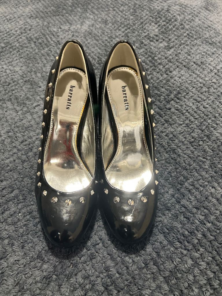 Edgy Barratts Studded Black Patent High Heels – UK Size 5 – Pristine