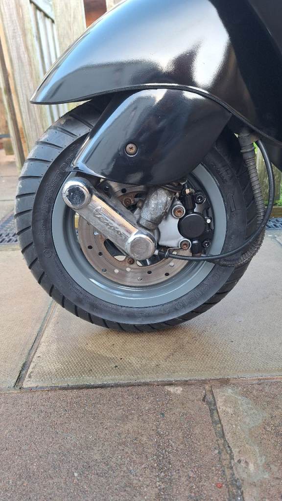 Piaggio, VESPA, 2005, 49 (cc)