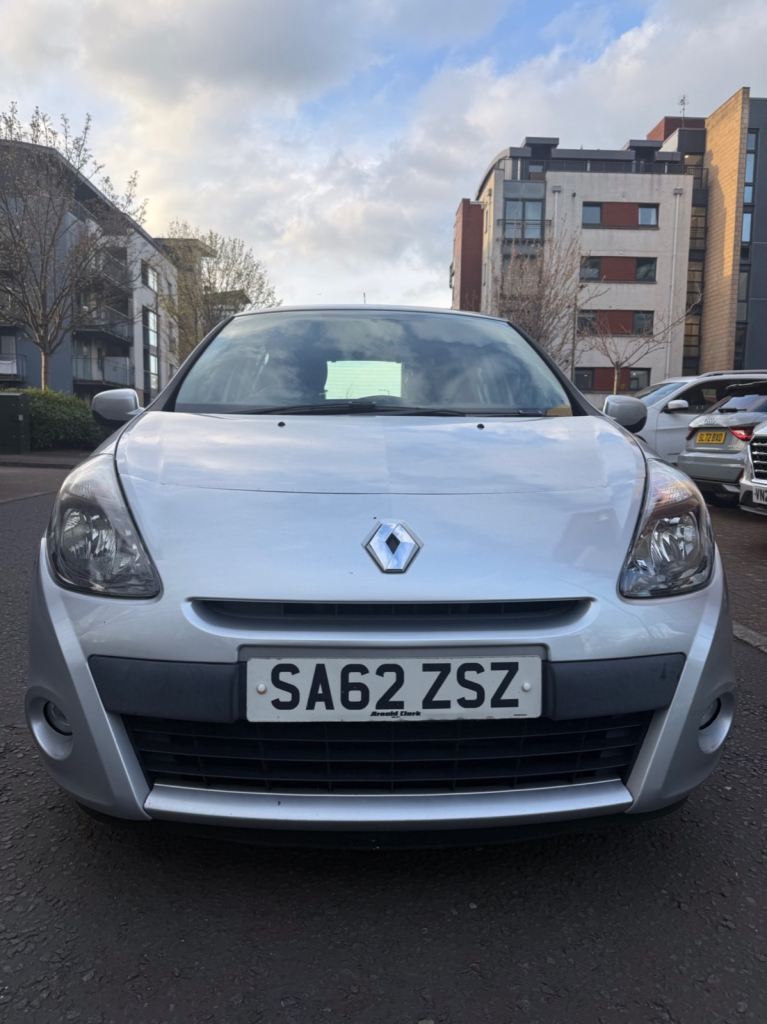 Renault Clio 1.2 dynamique  with 1 years MOT (unlike Vauxhall Corsa or Ford Fiesta)
