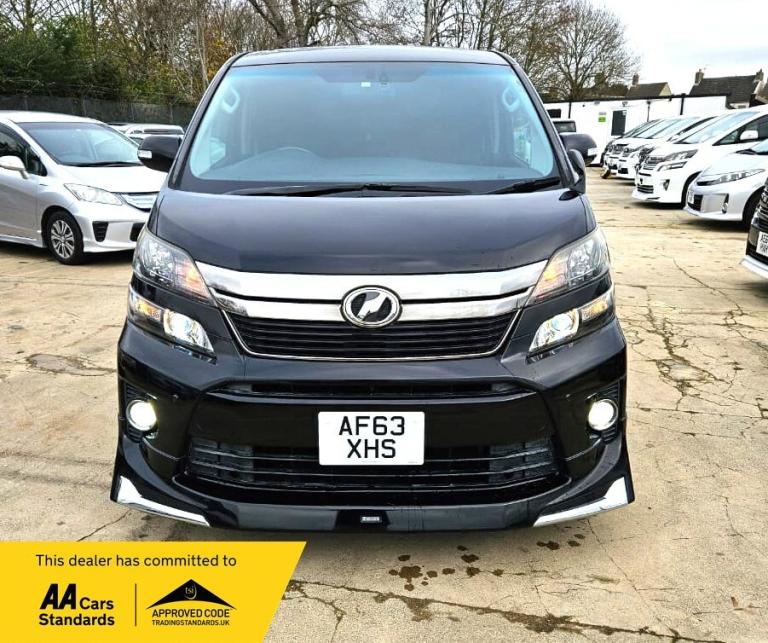 2013 Toyota Vellfire GOLDEN EYES- 2.4L PETROL- UPGRADED CAR -ULEZ/CAZ PASS-FREE