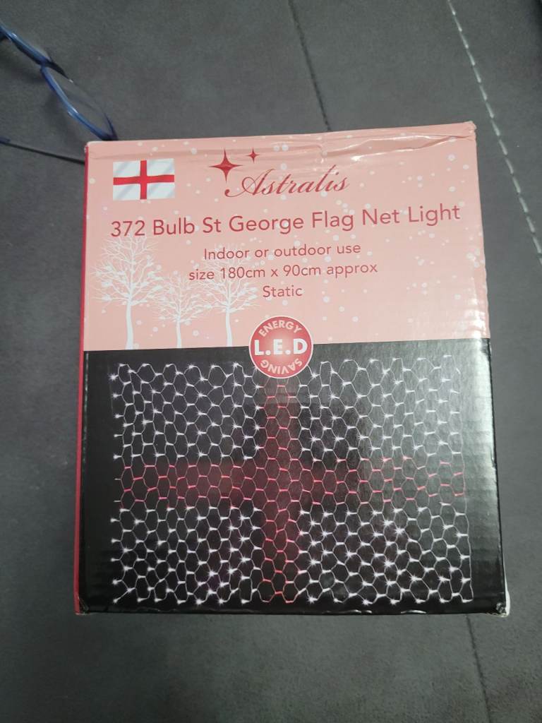 England Flag 372 LED Bulb Mesh Net Lights. 2 sets 1 new £20 1 Used £15