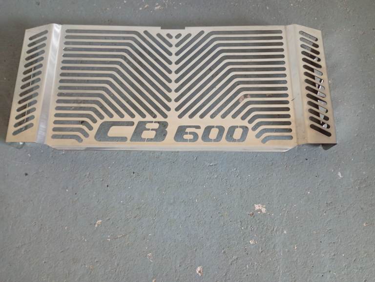 Honda hornet 600  chrome radiator cover