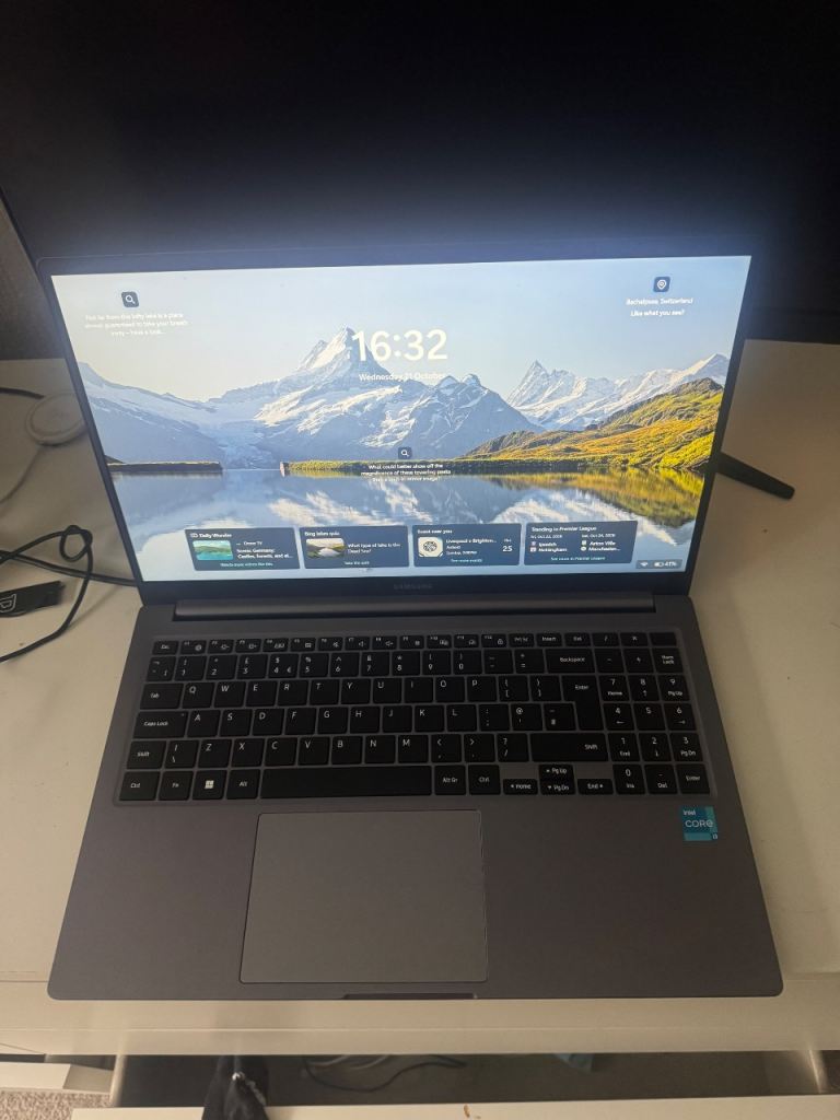 Samsung Galaxy Book Laptop - Intel Core i3