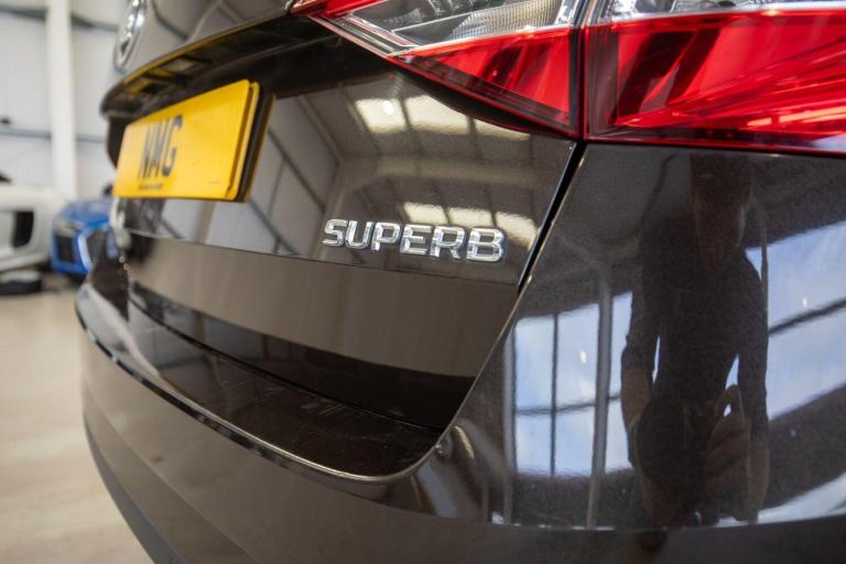 2016 Skoda Superb 2.0 TDI CR SE Technology 5dr ESTATE DIESEL Manual