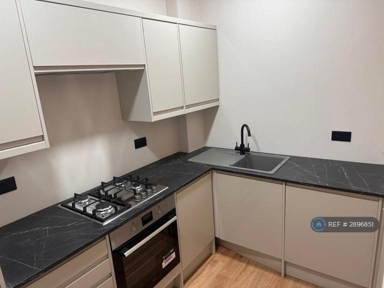 2 bedroom flat in Westmoreland St, Glasgow, G42 (2 bed) (#2896851)