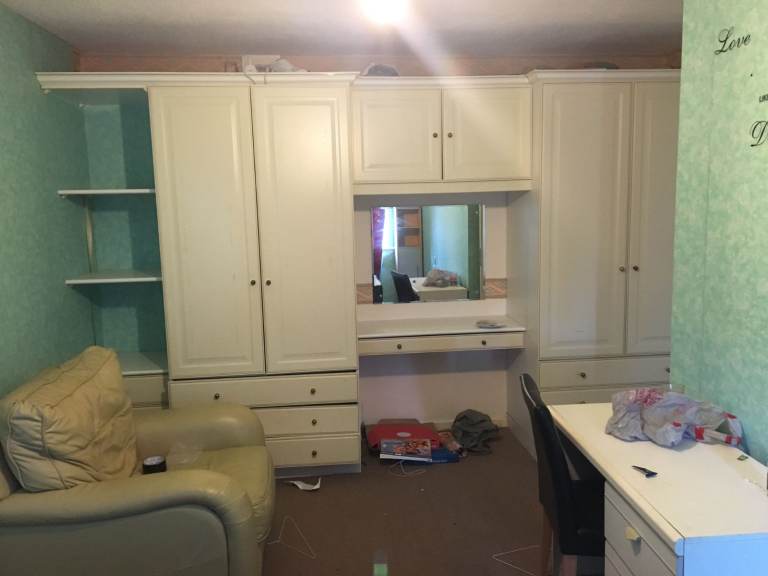 Immediately  AAvailable Double  Room. in  Kenilwoth  1 April    £98  per  week.