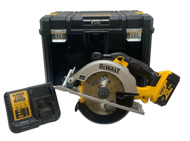 DeWalt Circular Saw DCS391