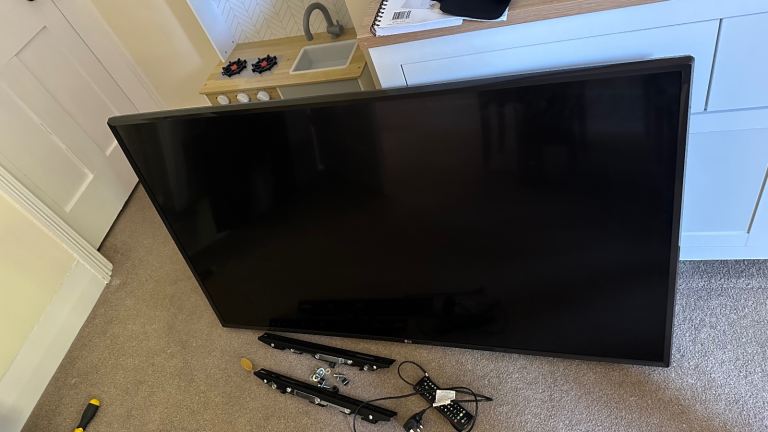 Tv Lg 55’ for sale 