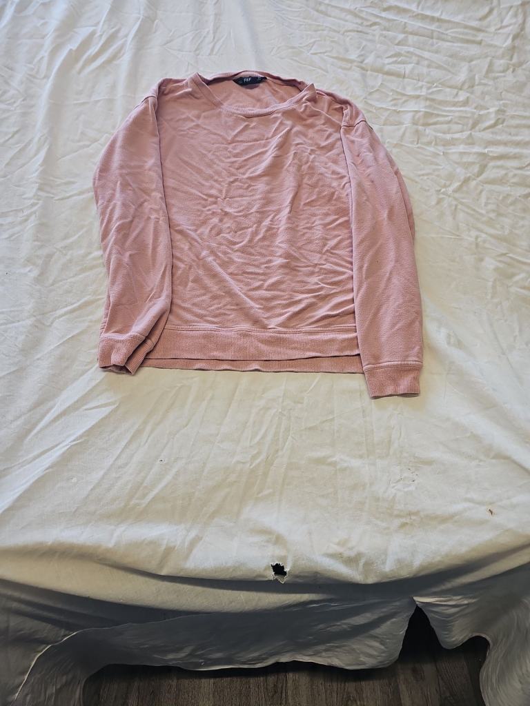 F&amp;F Women's Dusty Rose Crewneck Sweatshirt Size UK 8  F532