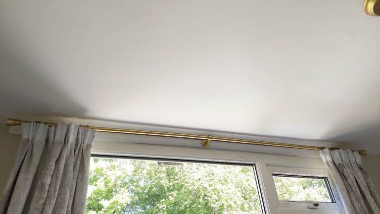 1.8m curtain pole