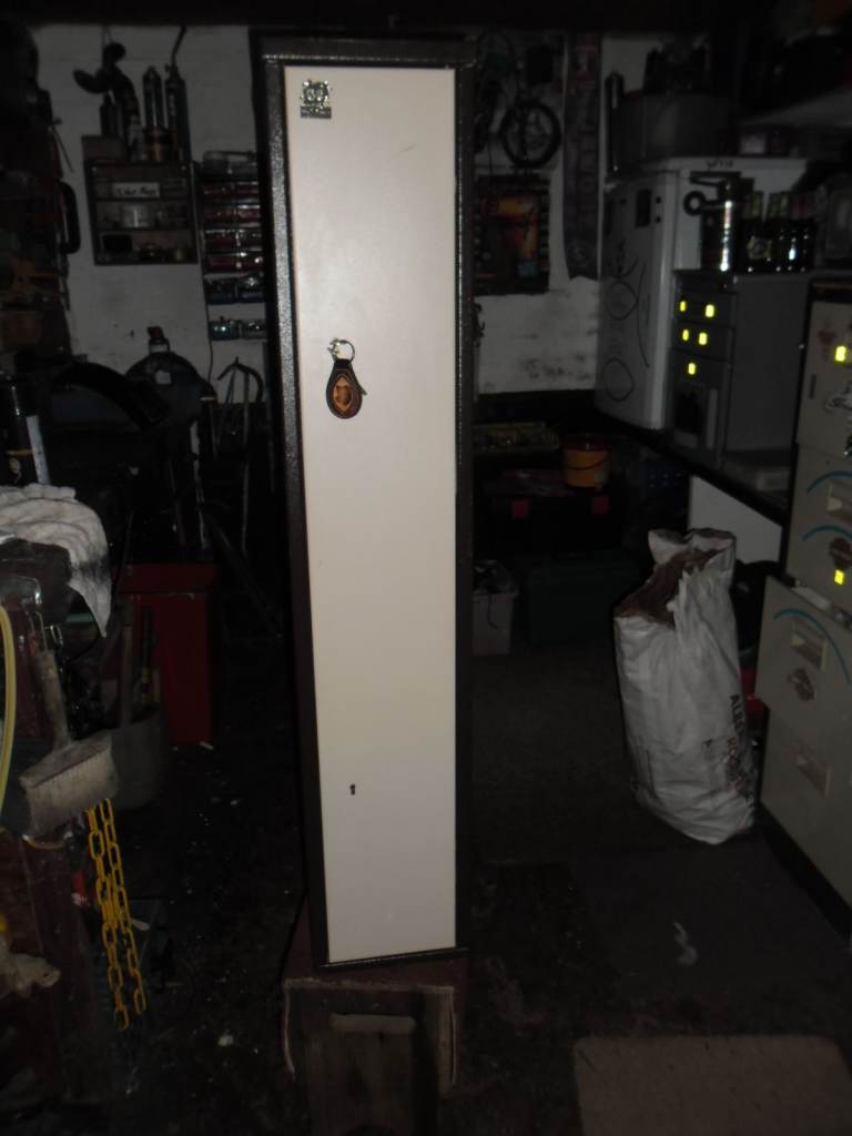 Gun Safe / Cabinet