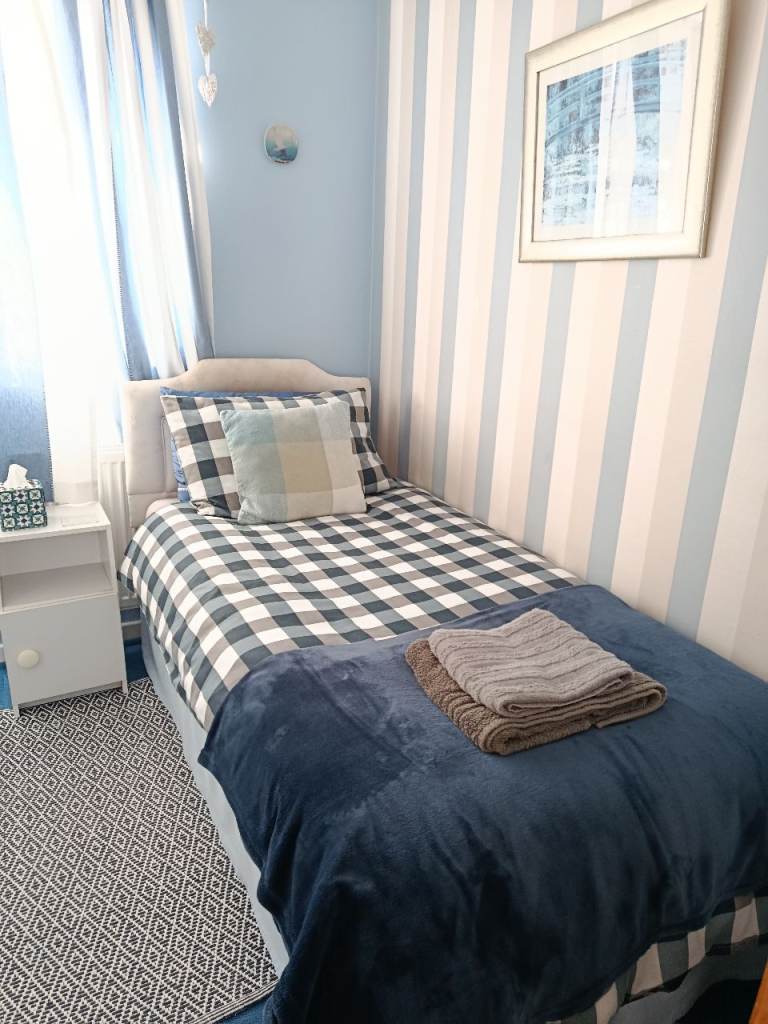 🏡 SINGLE ROOM TO RENT ... LU3 3QW ... 🏡 all bills included ... ready to move in today ... 