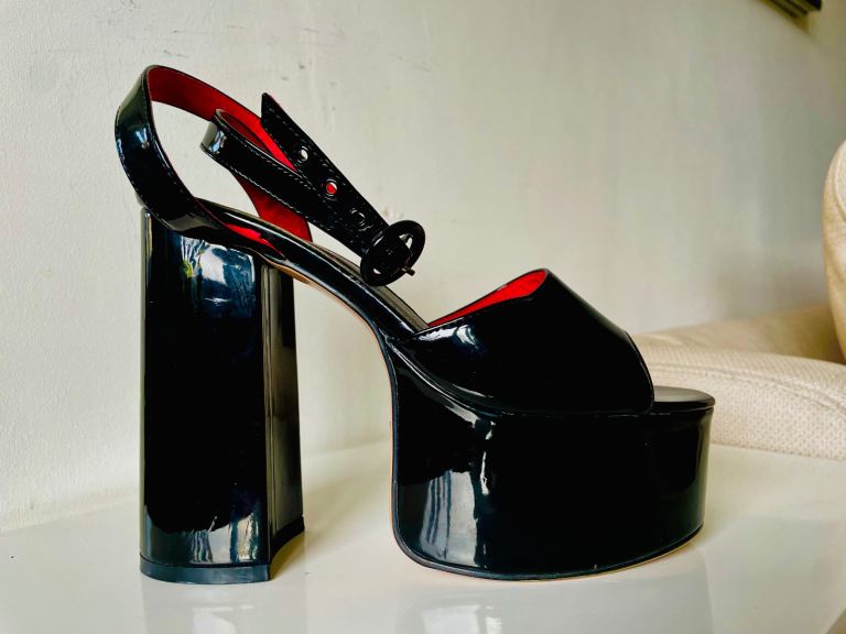Lamoda Black Patent Platform Heels – As Good As New