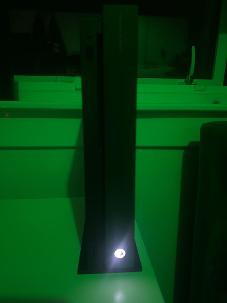 Xbox one x Scorpio edition (internal 1tb ssd)