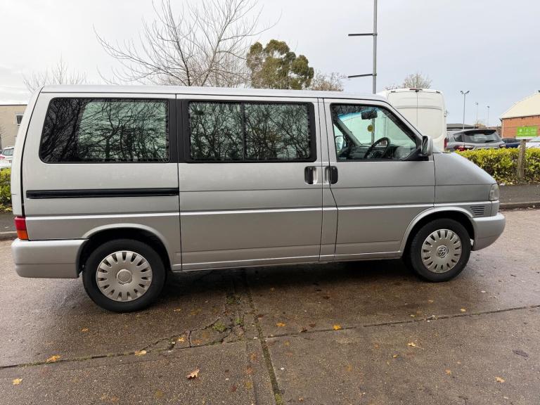 2002 VOLKSWAGEN CARAVELLE Caravelle 2.8 V6 automatic PETROL Manual