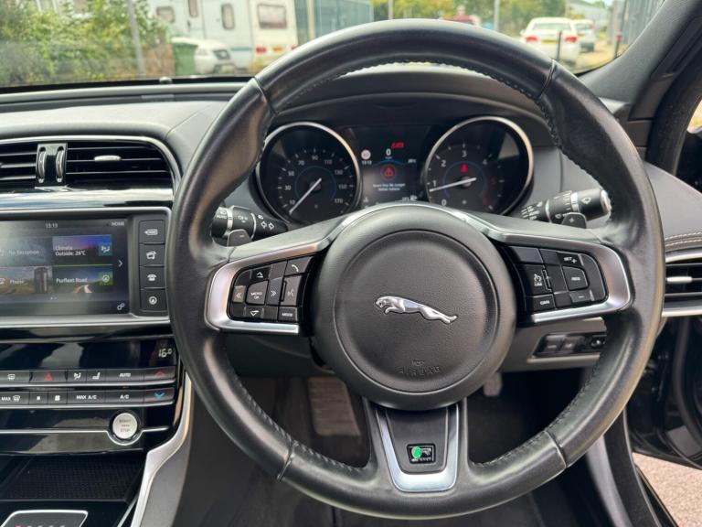 2017 Jaguar XE 2.0d R-Sport Auto Euro 6 (s/s) 4dr SALOON Diesel Automatic