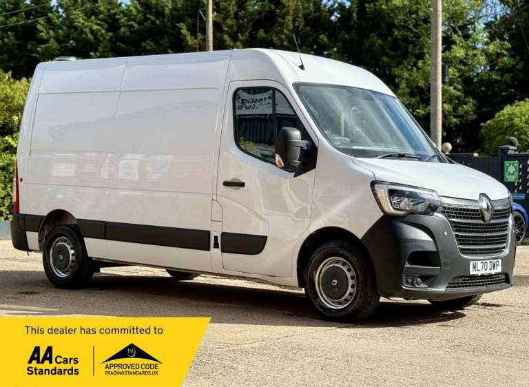 2020 Renault Master 2.3 dCi 35 Business FWD MWB Medium Roof Euro 6 4dr Diesel