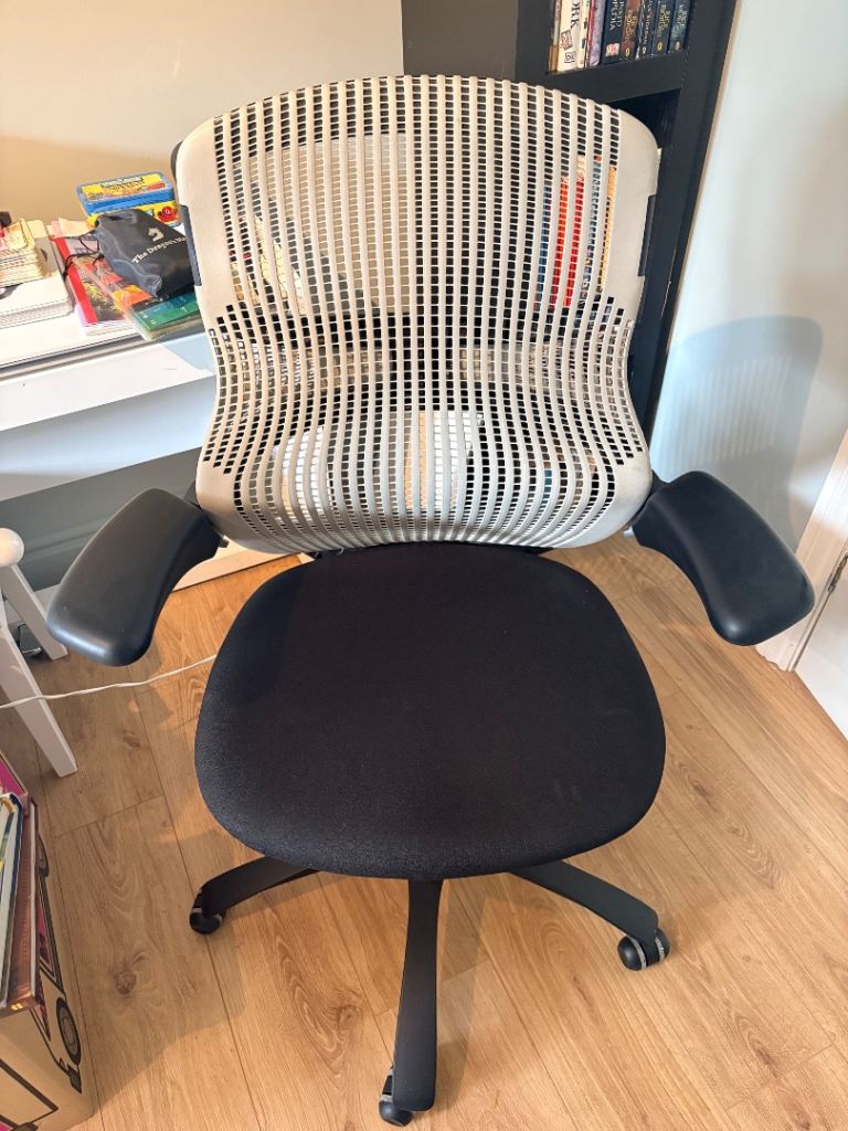 Knoll Generation Office Chair – Fully Adjustable Ergonomic Designer Chair