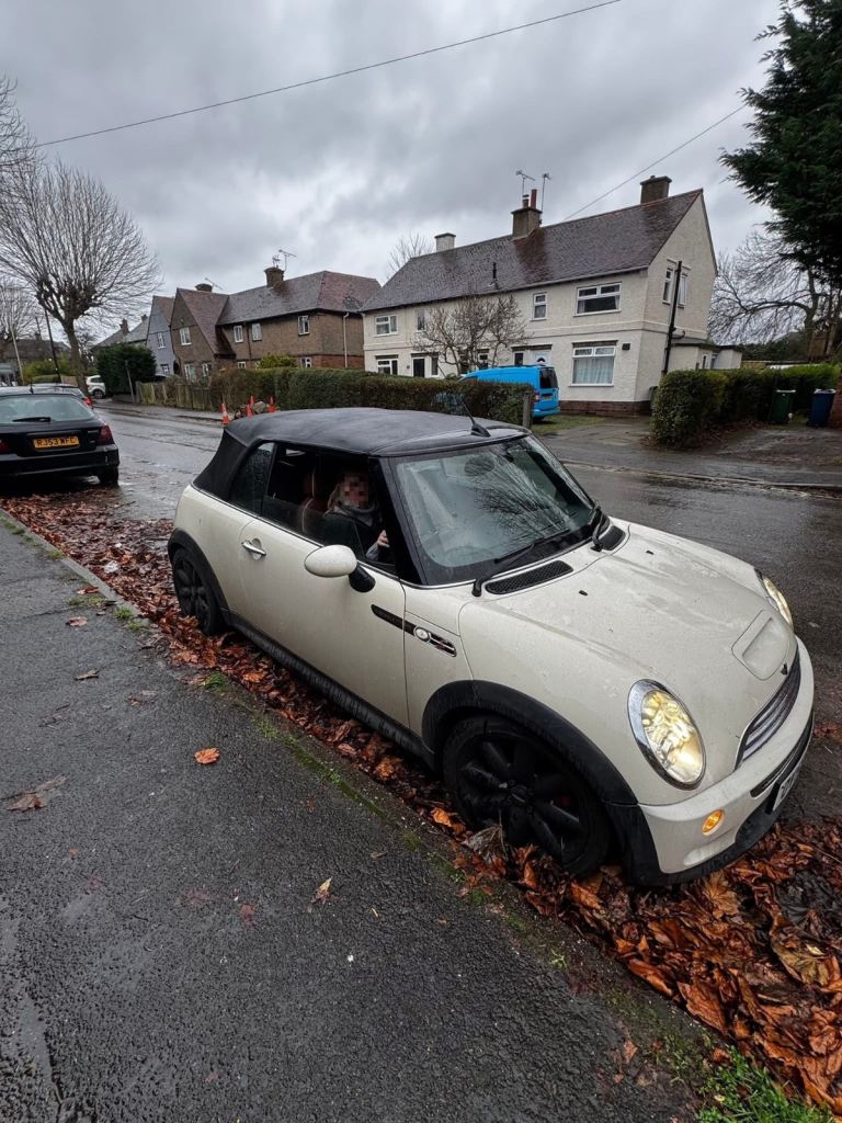 2008 Mini Cooper s R52 supercharged sidewalk BREAKING FOR PARTS