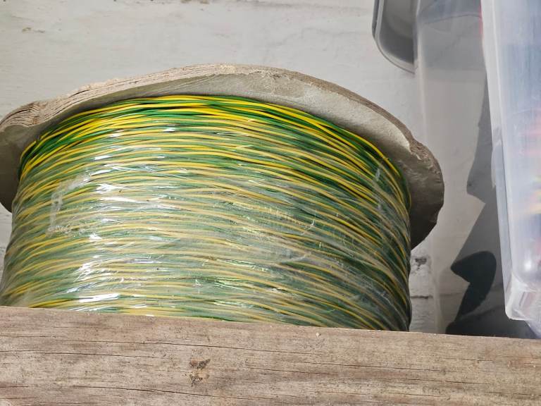 Jumper wire green/yellow 600 meters, brand new