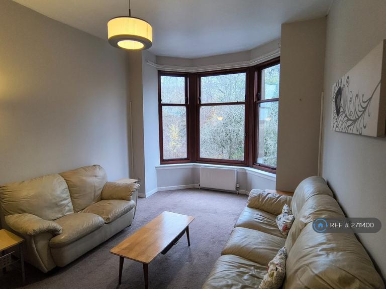 2 bedroom flat in Benview Street, Glasgow, G20 (2 bed) (#2711400)