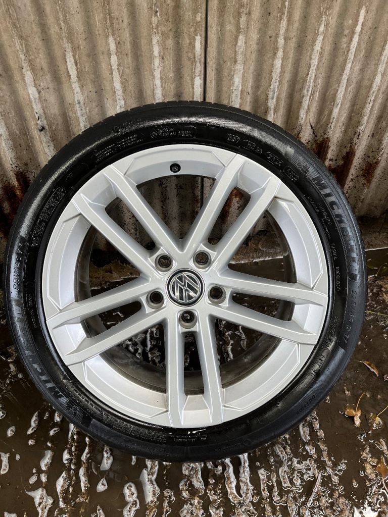 Genuine 18” Volkswagen Golf GTD single spare alloy wheel - 5x112