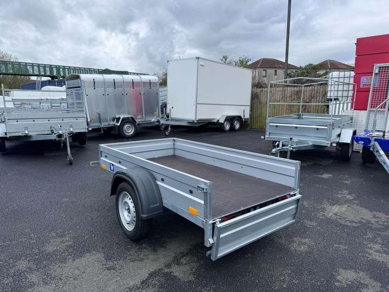 BRAND NEW 6ft x 4ft SINGLE AXLE TRAILER