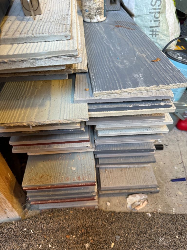 Cladding Cedral Marley original cement board cladding and Ali strips 