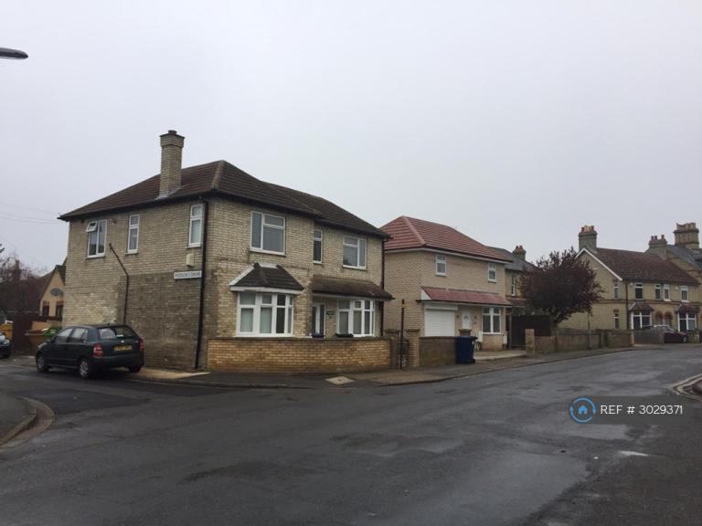 2 bedroom flat in Hodsons Drive, Huntingdon, PE29 (2 bed) (#3029371)