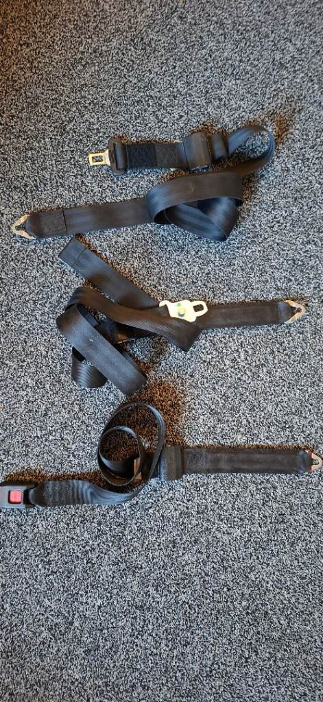 Peugot Expert E7 taxi rear wheelchair strap belts/buckles