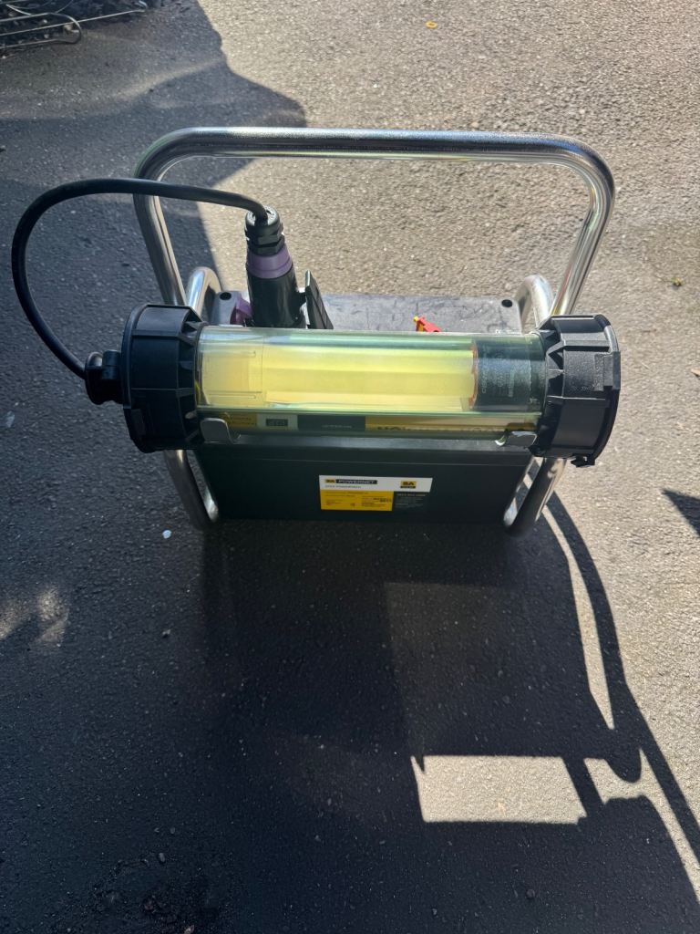 Powernet portable light