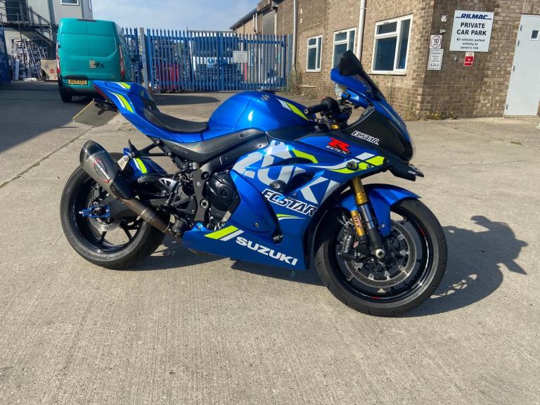 SUZUKI GSXR1000R, ONE OF THE LAST, YOSHI' CAN +EXTRAS, ONLY 11K MILES!