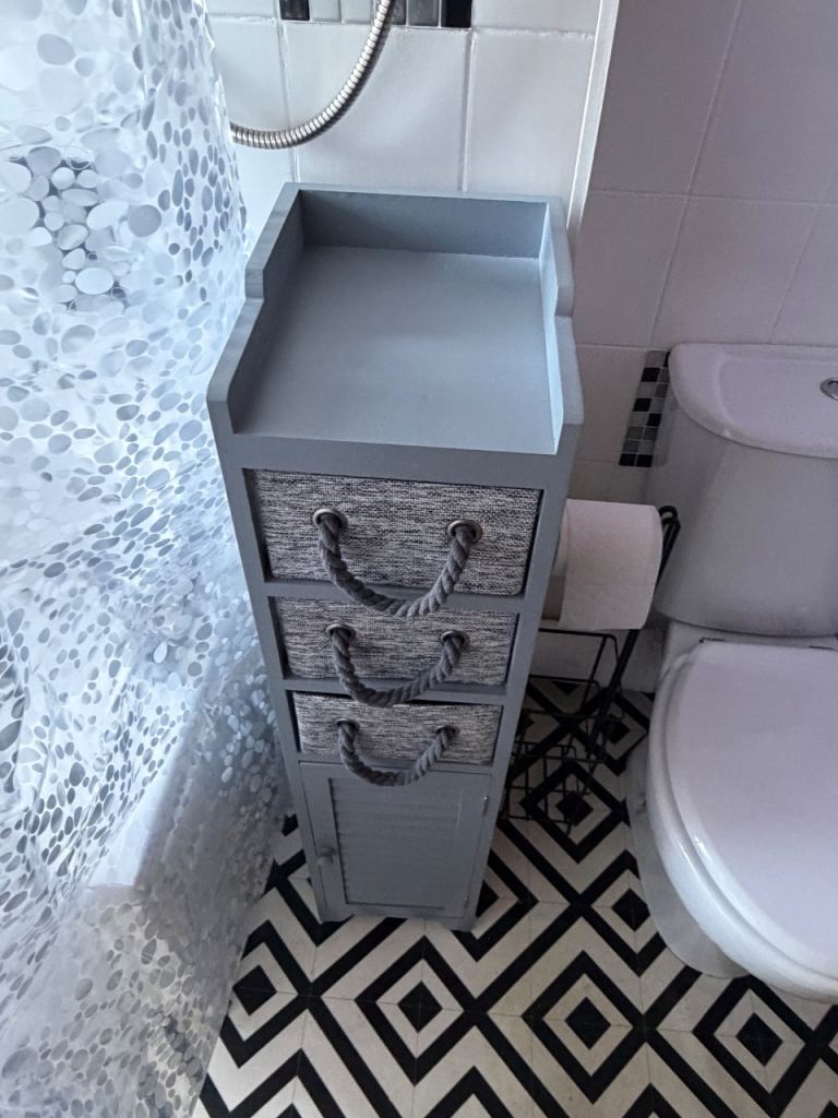 Grey bathroom cabinet 