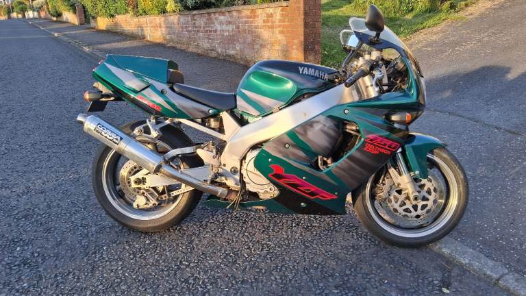 Yamaha, 1996, 749 (cc)